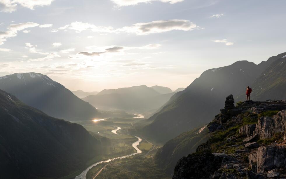 covijek planinari u norveskoj